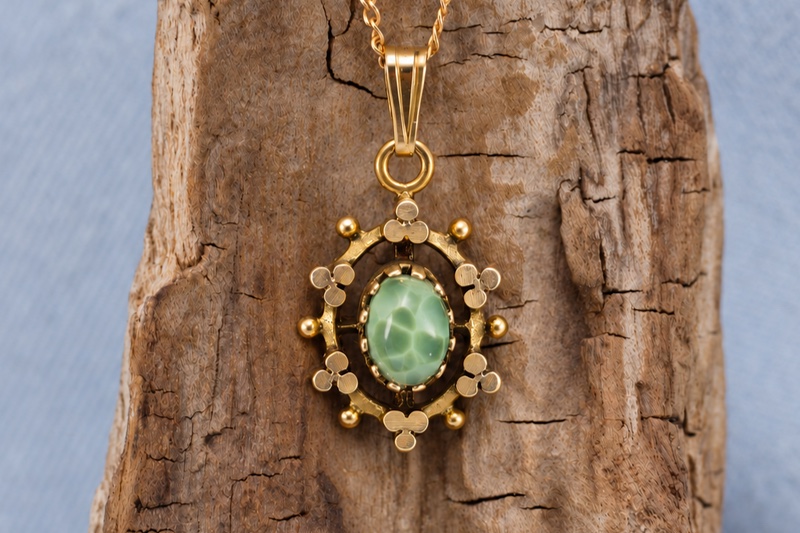 Raspberry Island pendant